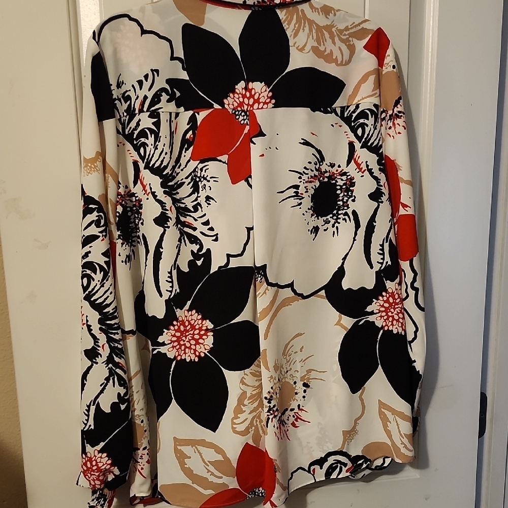 Alfani Red and Black Floral Blouse - Picture 3 of 3